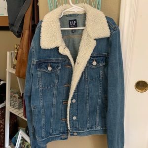 Gap Sherpa denim jacket